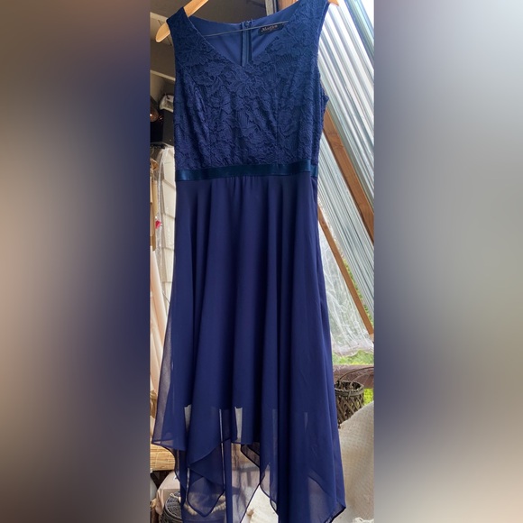 EUC Navy Elegant Chiffon Handkerchief Dress - Picture 2 of 7